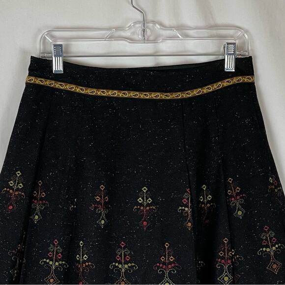 Cynthia Steffe Black Embroidered Wool Silk Blend Lace Pleated Skirt NWOT Size M - Picture 2 of 12